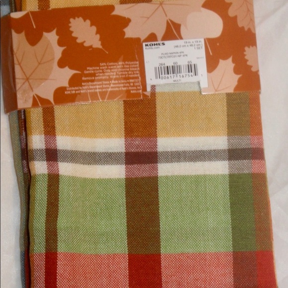 NWT Celebrate Fall Together Plaid Napkin 4-pk Multicolor Below $24.99 Retail - Picture 3 of 4